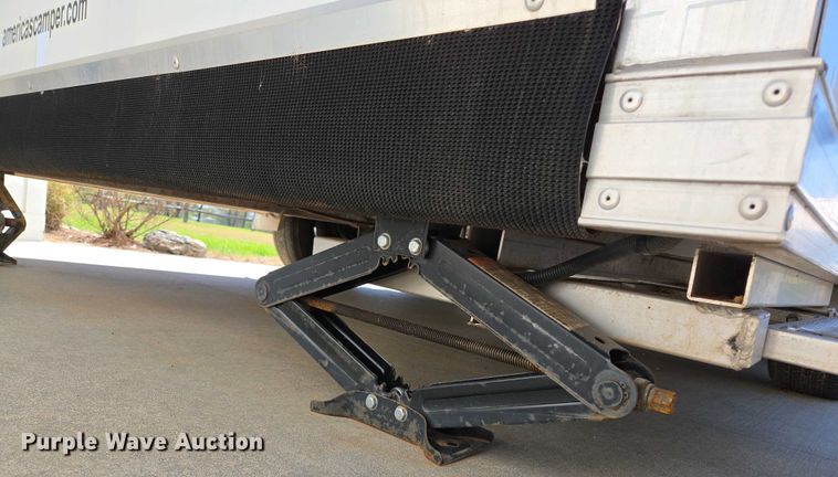 image for item EL1992 2022 Sundowner 1986TB toy hauler camper