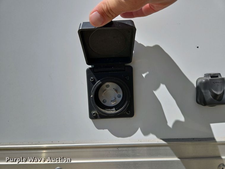 image for item EL1992 2022 Sundowner 1986TB toy hauler camper