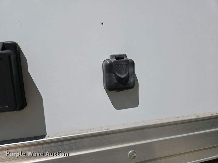 image for item EL1992 2022 Sundowner 1986TB toy hauler camper