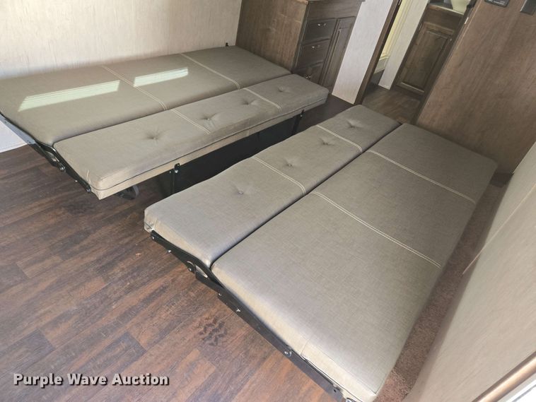 image for item EL1992 2022 Sundowner 1986TB toy hauler camper