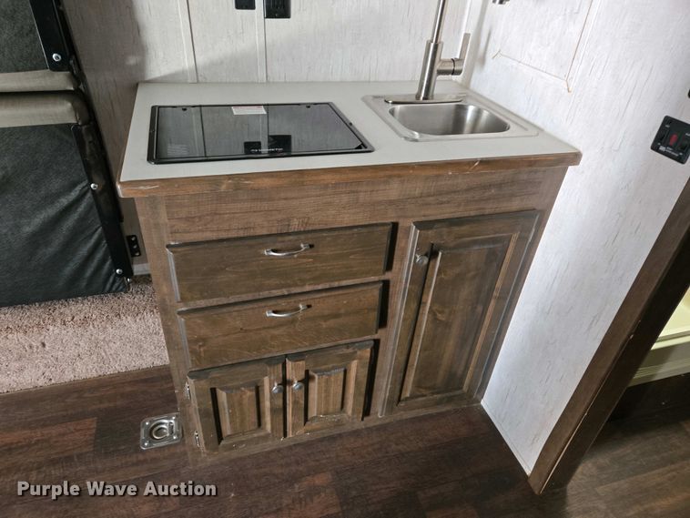 image for item EL1992 2022 Sundowner 1986TB toy hauler camper