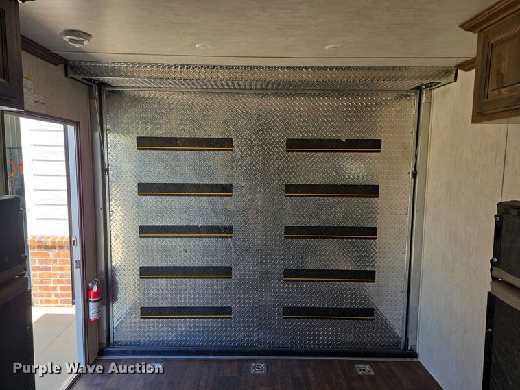 image for item EL1992 2022 Sundowner 1986TB toy hauler camper