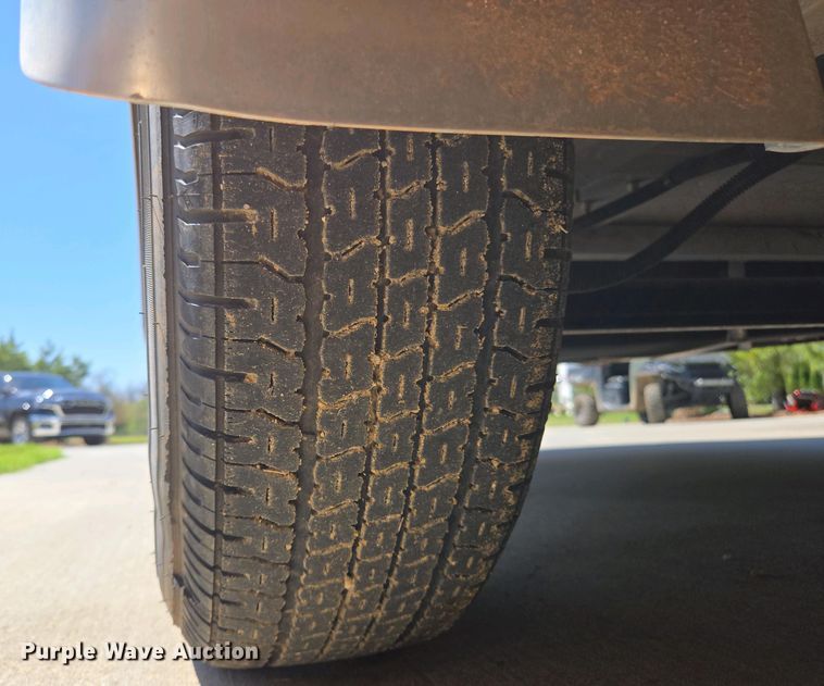 image for item EL1992 2022 Sundowner 1986TB toy hauler camper