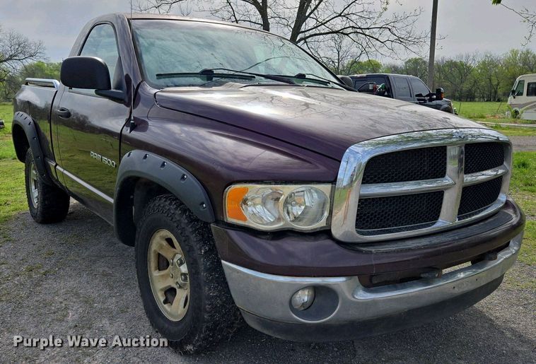 image for item EL1993 2004 Dodge Ram 1500 pickup truck