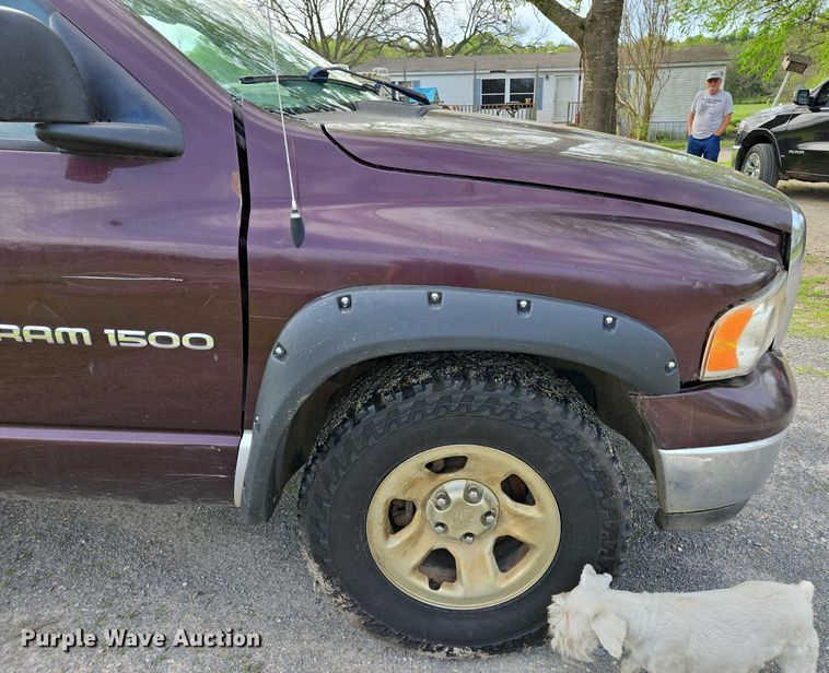 image for item EL1993 2004 Dodge Ram 1500 pickup truck