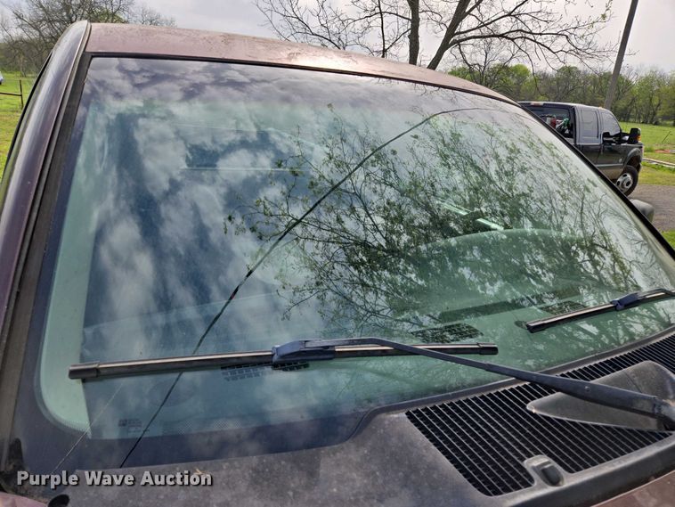 image for item EL1993 2004 Dodge Ram 1500 pickup truck