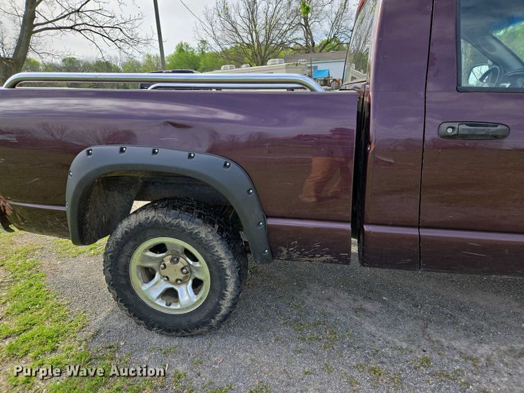 image for item EL1993 2004 Dodge Ram 1500 pickup truck