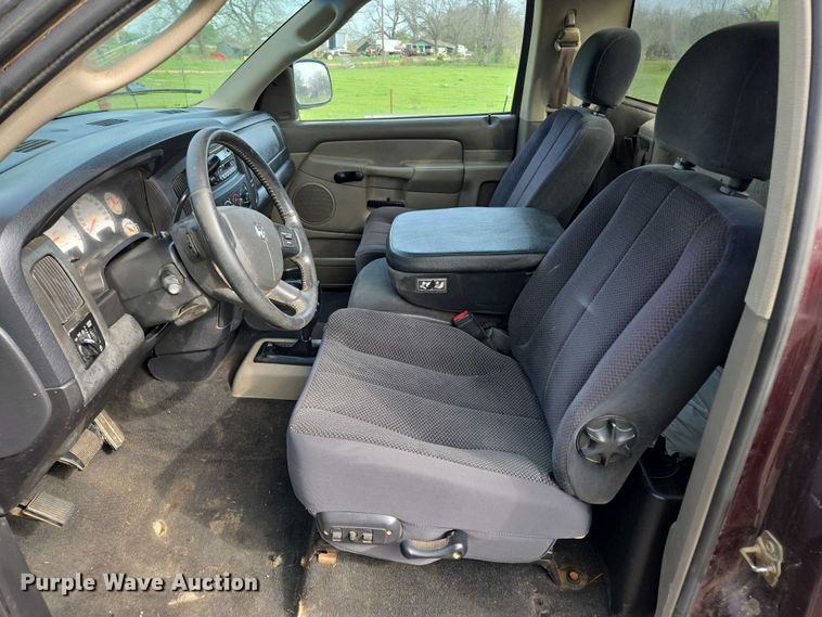 image for item EL1993 2004 Dodge Ram 1500 pickup truck