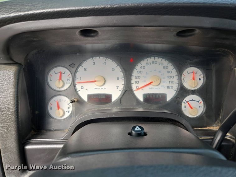 image for item EL1993 2004 Dodge Ram 1500 pickup truck