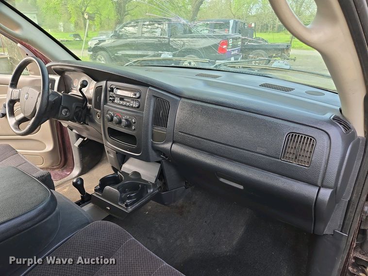 image for item EL1993 2004 Dodge Ram 1500 pickup truck