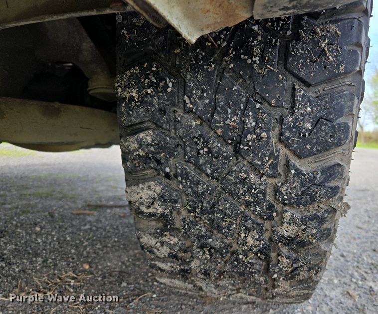 image for item EL1993 2004 Dodge Ram 1500 pickup truck