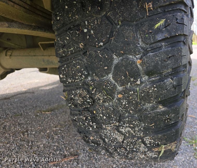 image for item EL1993 2004 Dodge Ram 1500 pickup truck