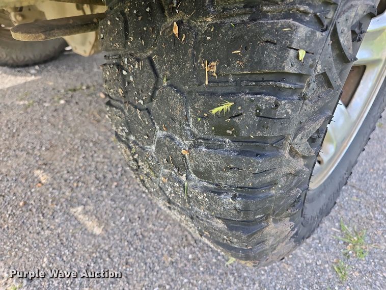 image for item EL1993 2004 Dodge Ram 1500 pickup truck