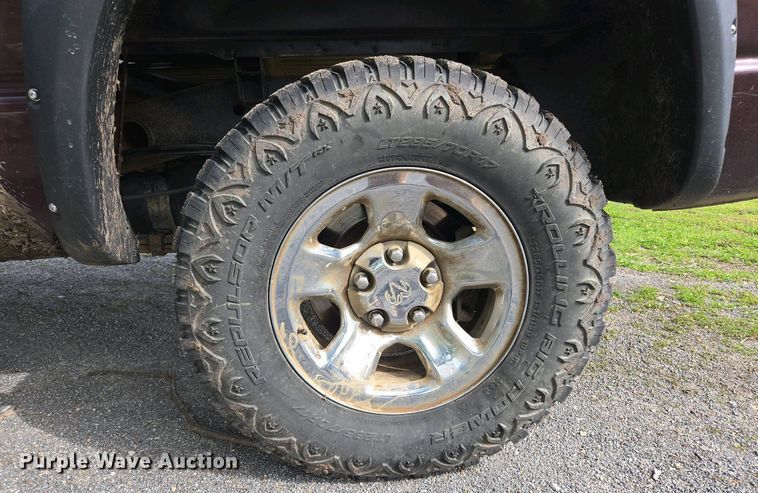 image for item EL1993 2004 Dodge Ram 1500 pickup truck