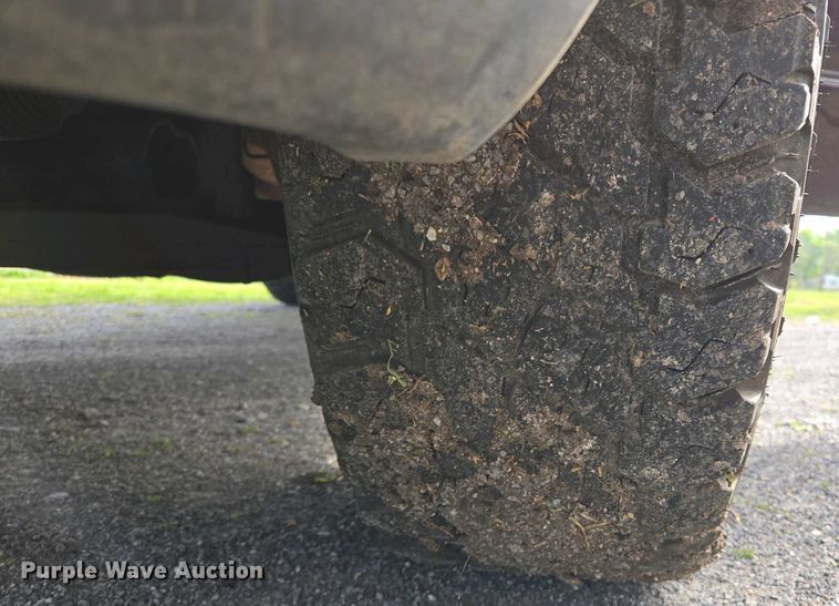 image for item EL1993 2004 Dodge Ram 1500 pickup truck