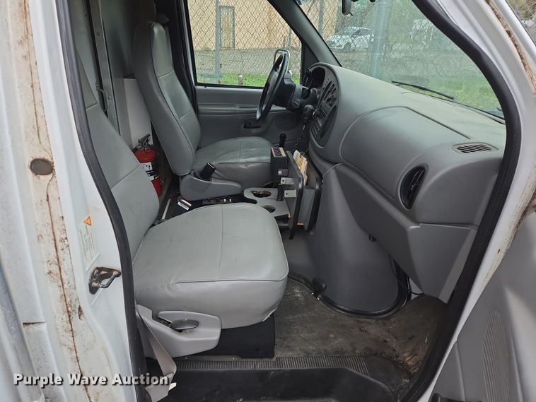 image for item EL5509 1998 Ford Econoline 3500 RV