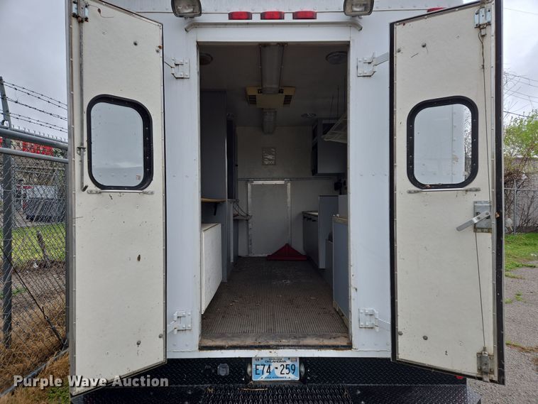 image for item EL5509 1998 Ford Econoline 3500 RV