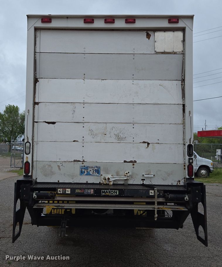 image for item EL5510 2006 International 4300 box truck