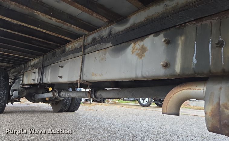 image for item EL5510 2006 International 4300 box truck