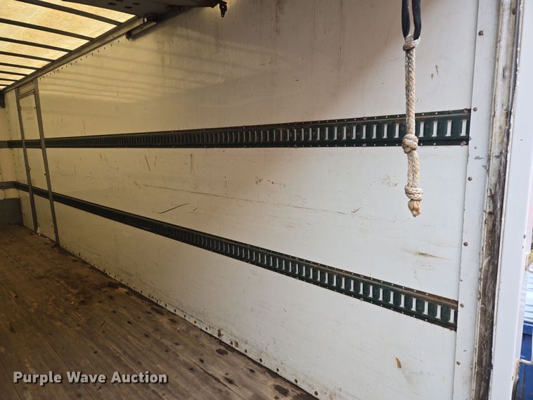 image for item EL5510 2006 International 4300 box truck