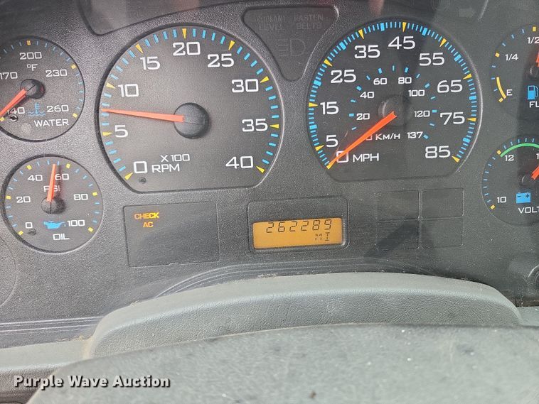 image for item EL5510 2006 International 4300 box truck