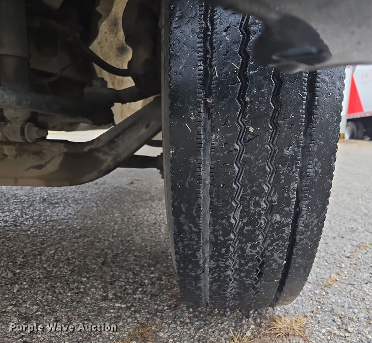 image for item EL5510 2006 International 4300 box truck