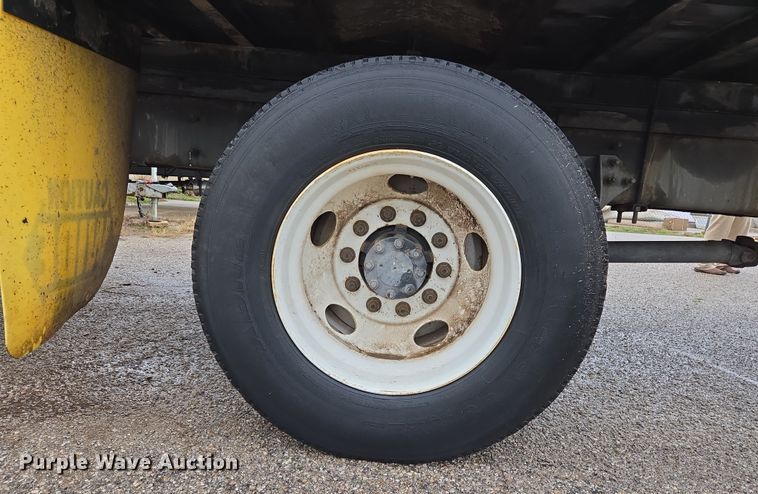 image for item EL5510 2006 International 4300 box truck