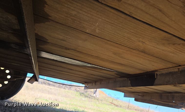 image for item EL5684 2018 Texas Bragg utility trailer