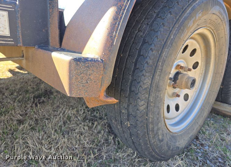 image for item EL5684 2018 Texas Bragg utility trailer