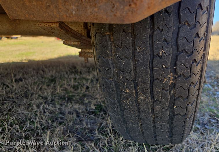 image for item EL5684 2018 Texas Bragg utility trailer