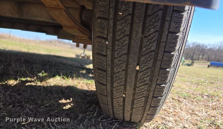 image for item EL5684 2018 Texas Bragg utility trailer