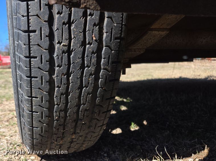 image for item EL5684 2018 Texas Bragg utility trailer