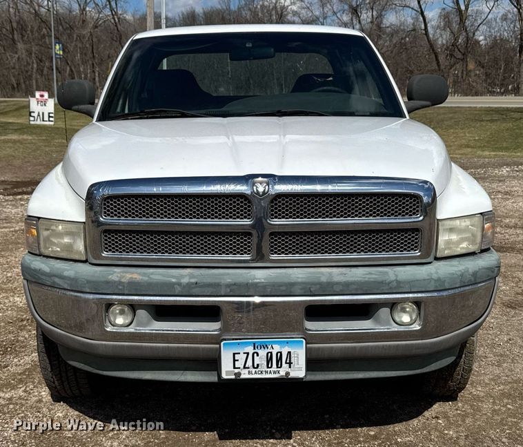 image for item EM3727 1999 Dodge Ram 1500 Quad Cab pickup truck