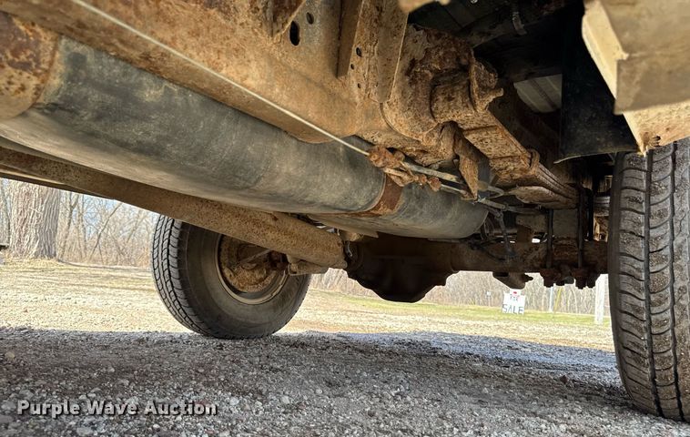 image for item EM3727 1999 Dodge Ram 1500 Quad Cab pickup truck