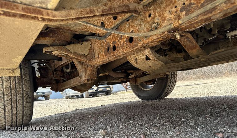 image for item EM3727 1999 Dodge Ram 1500 Quad Cab pickup truck