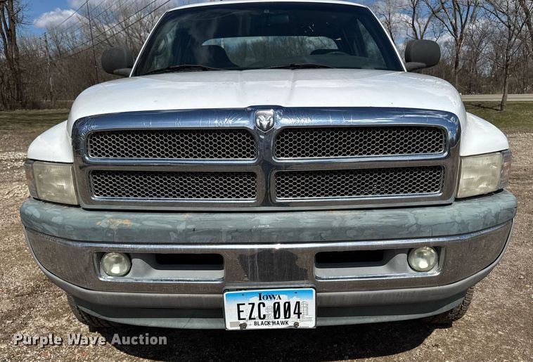 image for item EM3727 1999 Dodge Ram 1500 Quad Cab pickup truck