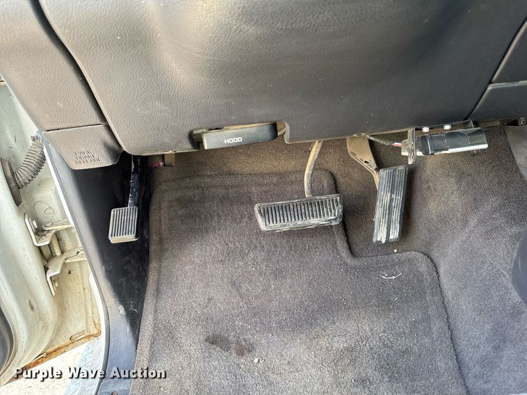 image for item EM3727 1999 Dodge Ram 1500 Quad Cab pickup truck