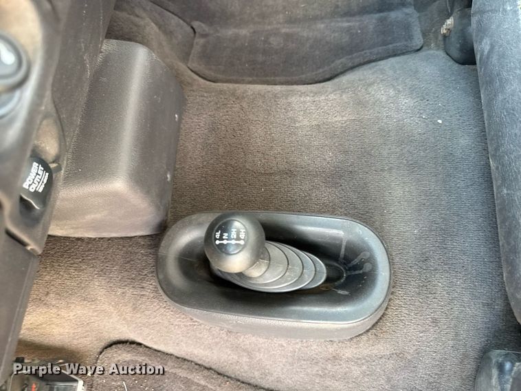 image for item EM3727 1999 Dodge Ram 1500 Quad Cab pickup truck