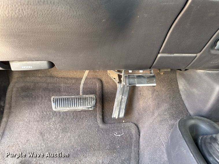 image for item EM3727 1999 Dodge Ram 1500 Quad Cab pickup truck