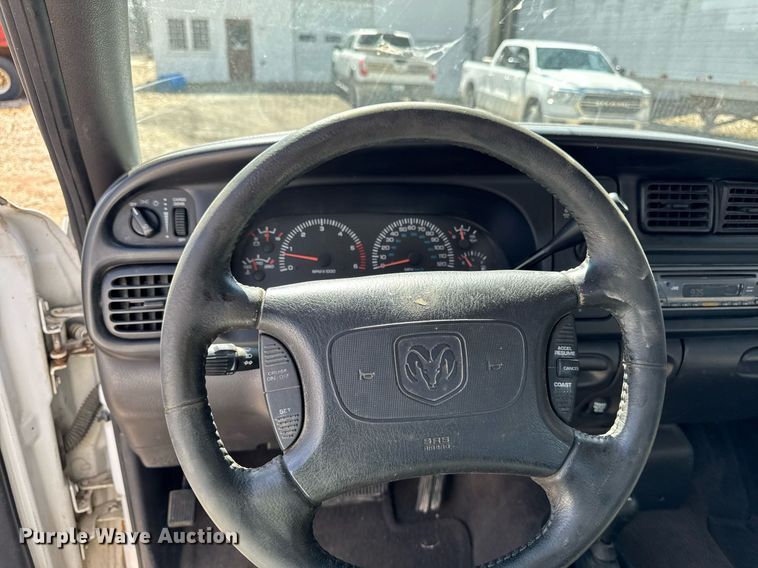 image for item EM3727 1999 Dodge Ram 1500 Quad Cab pickup truck