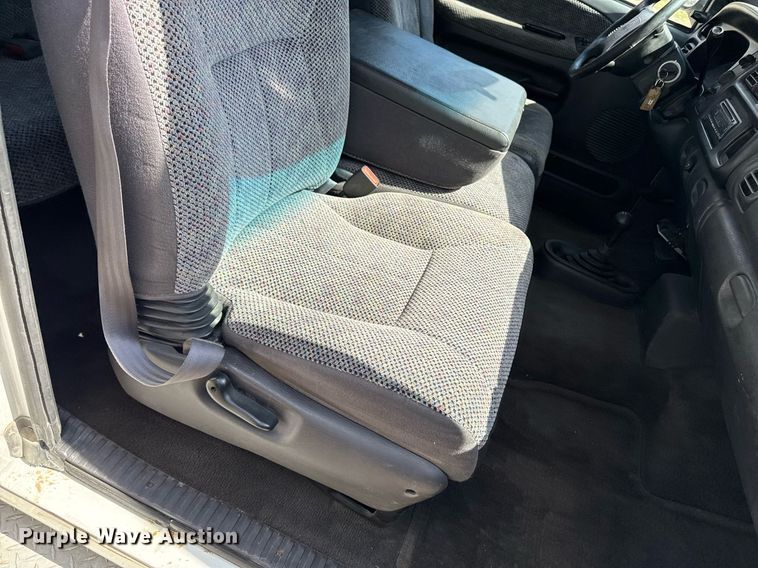 image for item EM3727 1999 Dodge Ram 1500 Quad Cab pickup truck