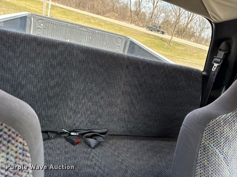 image for item EM3727 1999 Dodge Ram 1500 Quad Cab pickup truck