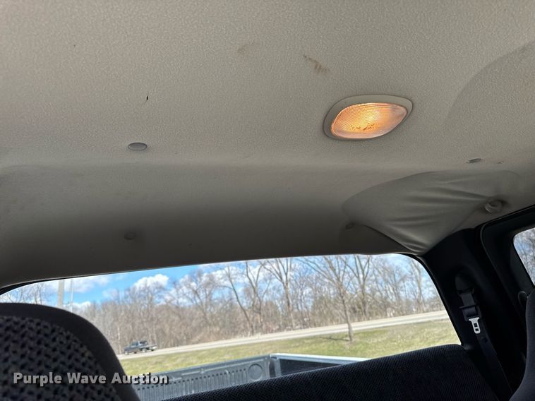 image for item EM3727 1999 Dodge Ram 1500 Quad Cab pickup truck