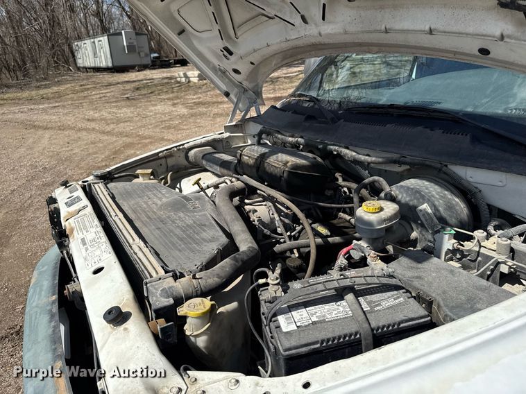 image for item EM3727 1999 Dodge Ram 1500 Quad Cab pickup truck