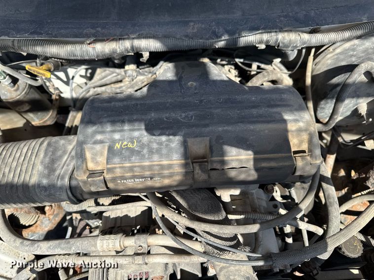 image for item EM3727 1999 Dodge Ram 1500 Quad Cab pickup truck