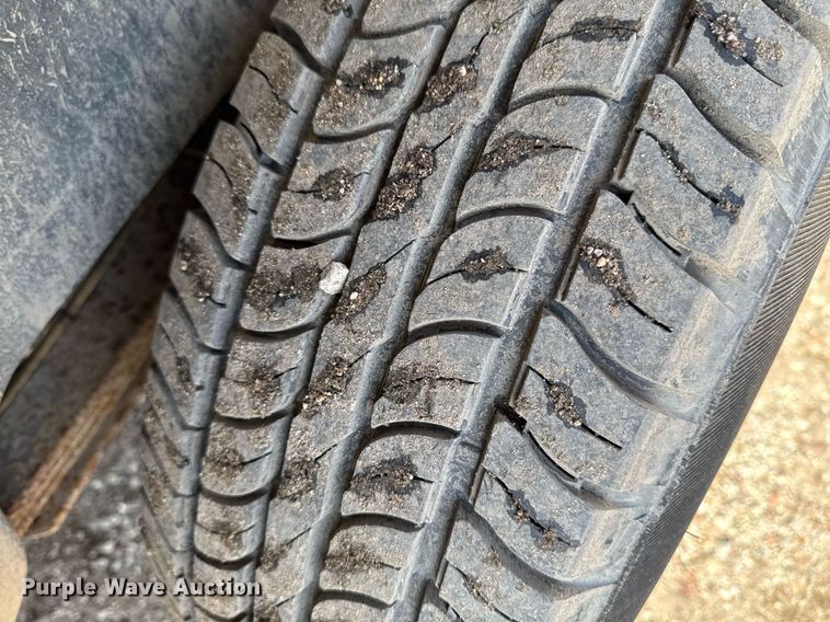 image for item EM3727 1999 Dodge Ram 1500 Quad Cab pickup truck