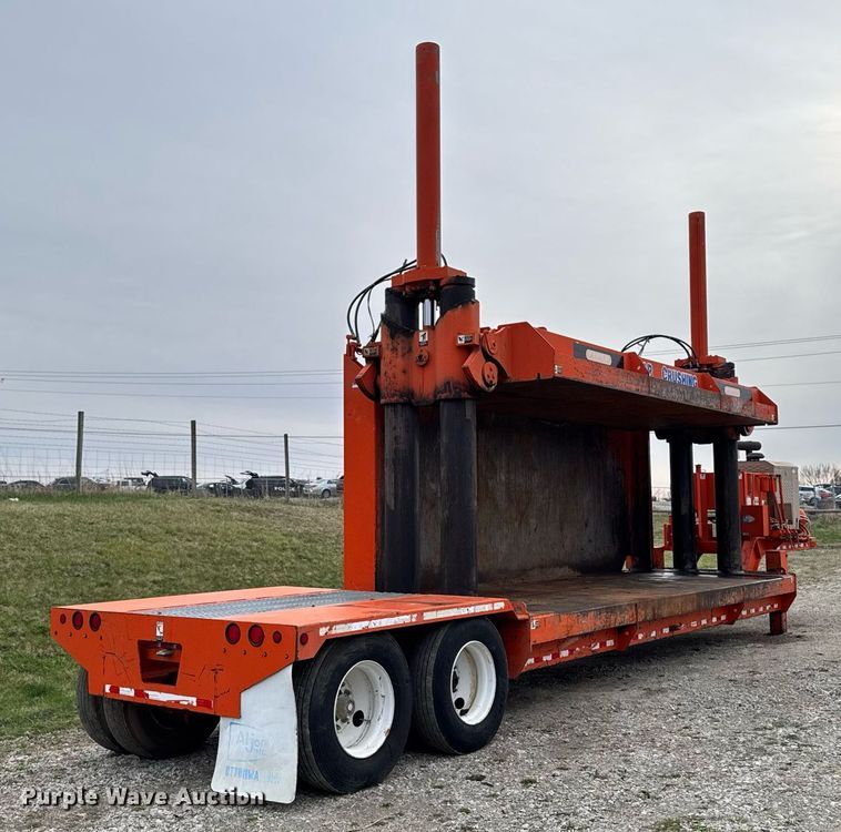 image for item EM3761 2005 Al-Jon Inc car crusher trailer