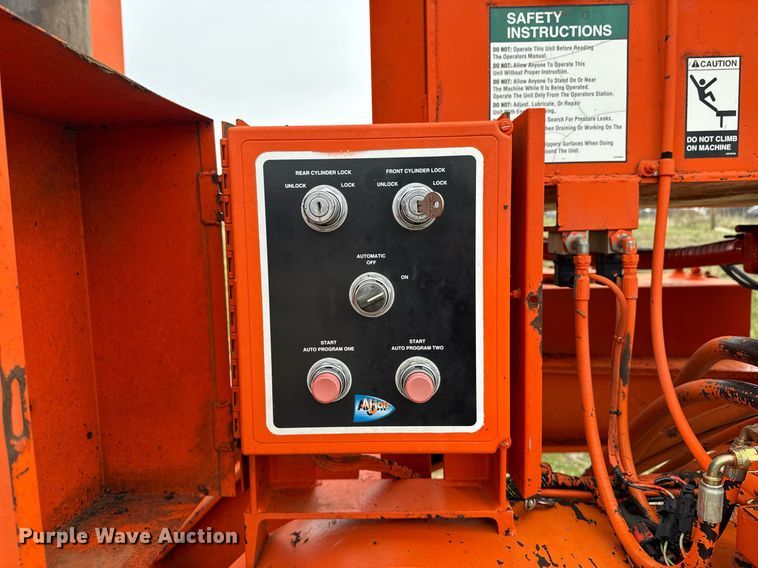 image for item EM3761 2005 Al-Jon Inc car crusher trailer