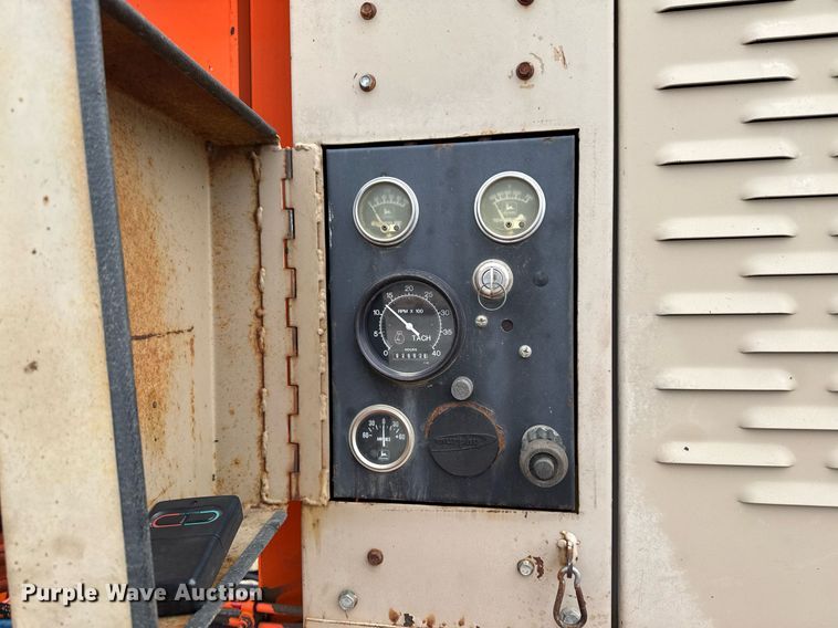 image for item EM3761 2005 Al-Jon Inc car crusher trailer