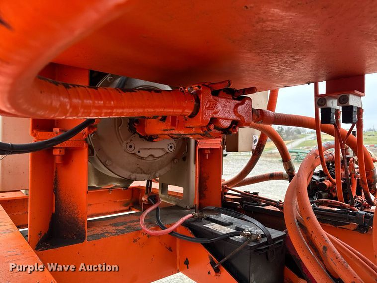 image for item EM3761 2005 Al-Jon Inc car crusher trailer